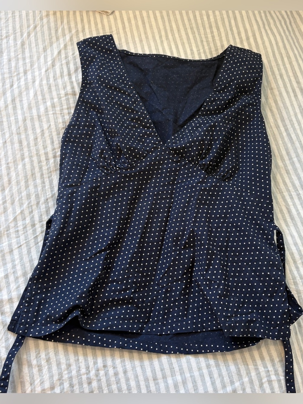 Brandy Melville Navy and White Polka Dot V-Neck Tank